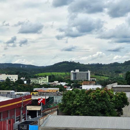 Hotel Avelar Ribeirão das Neves 外观 照片