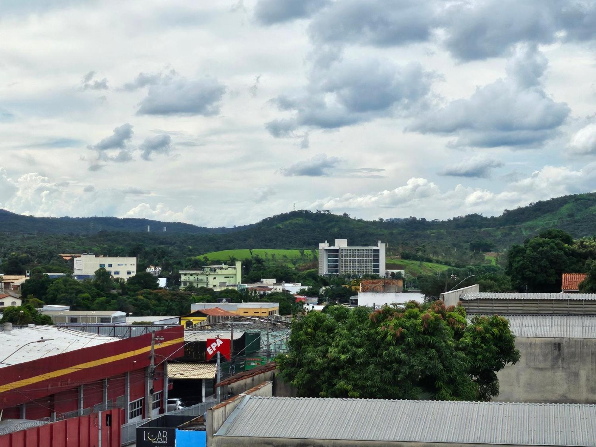 Hotel Avelar Ribeirão das Neves 外观 照片